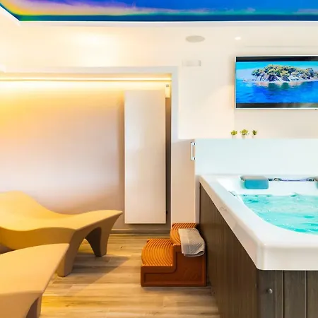 Razione K & Apartmán