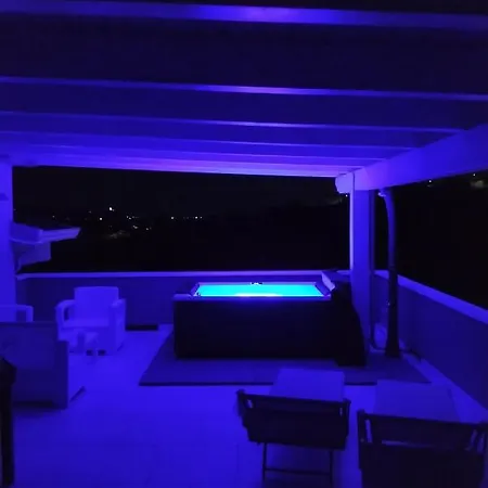 Razione K & Apartment