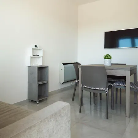 Apartment Razione K & *